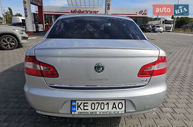 Лифтбек Skoda Superb 2011 в 