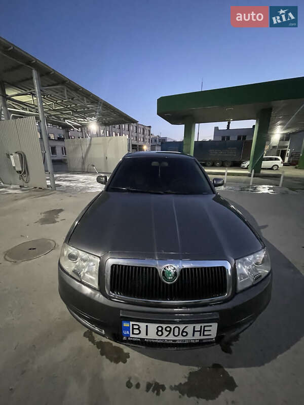 Лифтбек Skoda Superb 2003 в Кременчуге фото 3 Лифтбек Skoda Superb 2003 в Кременчуге