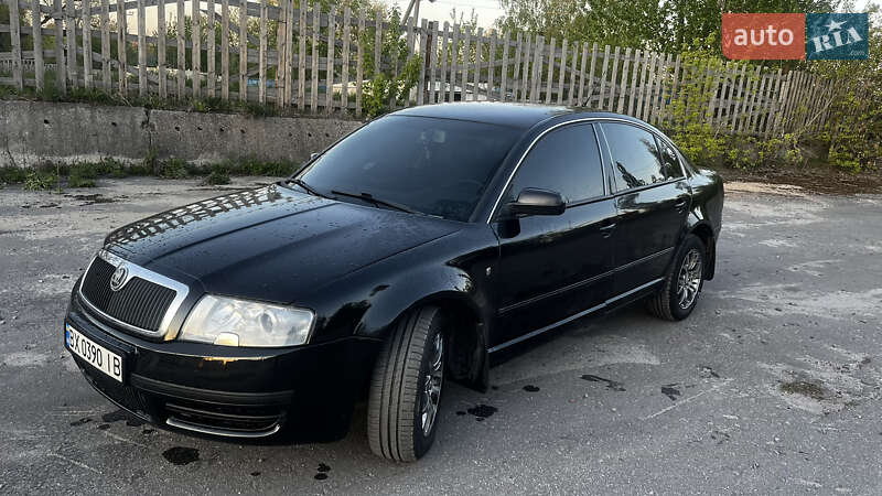 Лифтбек Skoda Superb 2005 в Казатине