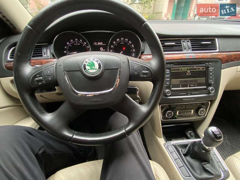 Лифтбек Skoda Superb 2011 в Жмеринке фото 12 Лифтбек Skoda Superb 2011 в Жмеринке