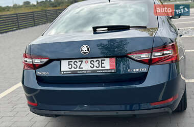 Лифтбек Skoda Superb 2017 в 