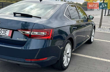 Лифтбек Skoda Superb 2017 в 