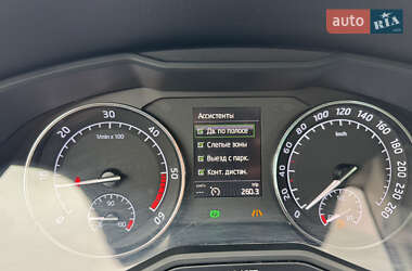 Лифтбек Skoda Superb 2017 в 