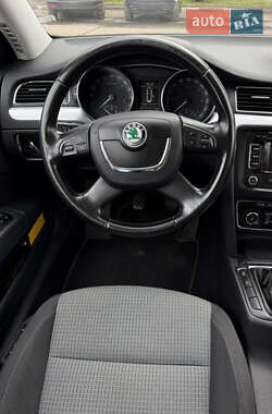 Универсал Skoda Superb 2013 в 