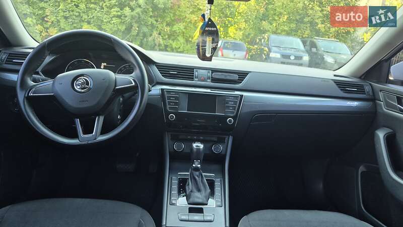 Лифтбек Skoda Superb 2015 в Киеве фото 18 Лифтбек Skoda Superb 2015 в Киеве