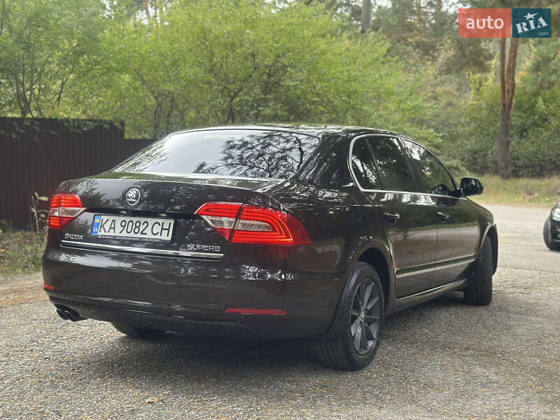 Лифтбек Skoda Superb 2014 в Киеве