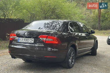 Лифтбек Skoda Superb 2014 в 