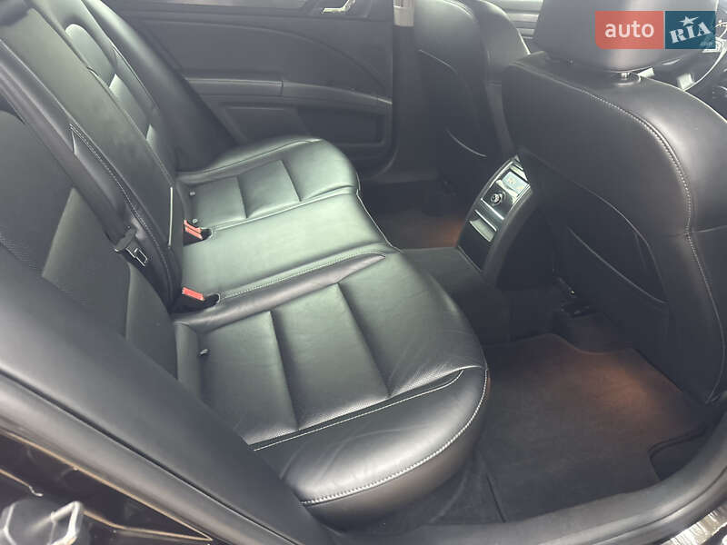 Лифтбек Skoda Superb 2014 в Киеве