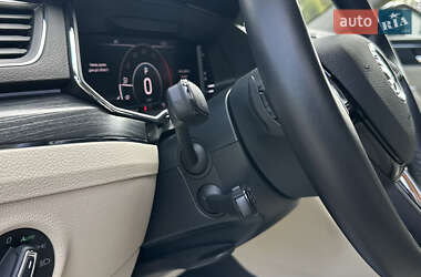 Лифтбек Skoda Superb 2019 в 
