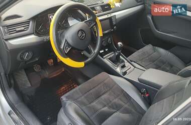 Лифтбек Skoda Superb 2015 в 