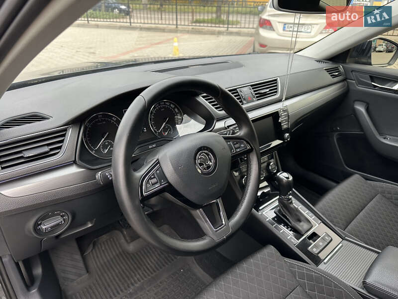 Универсал Skoda Superb 2016 в Житомире