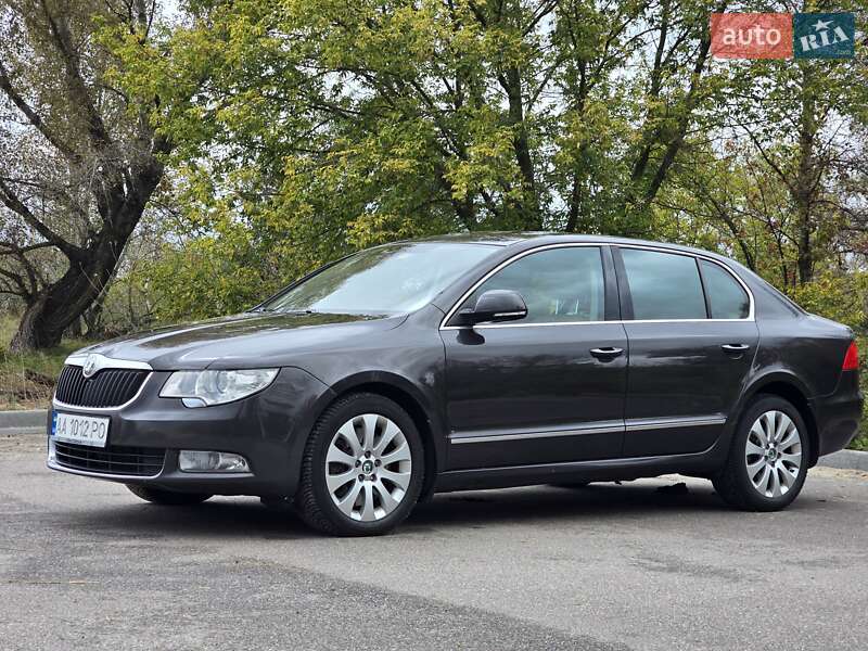 Лифтбек Skoda Superb 2010 в Киеве фото 3 Лифтбек Skoda Superb 2010 в Киеве