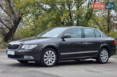 Лифтбек Skoda Superb 2010 в 
