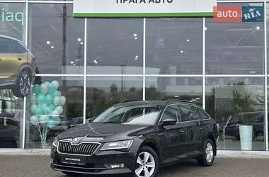Универсал Skoda Superb 2017 в Киеве
