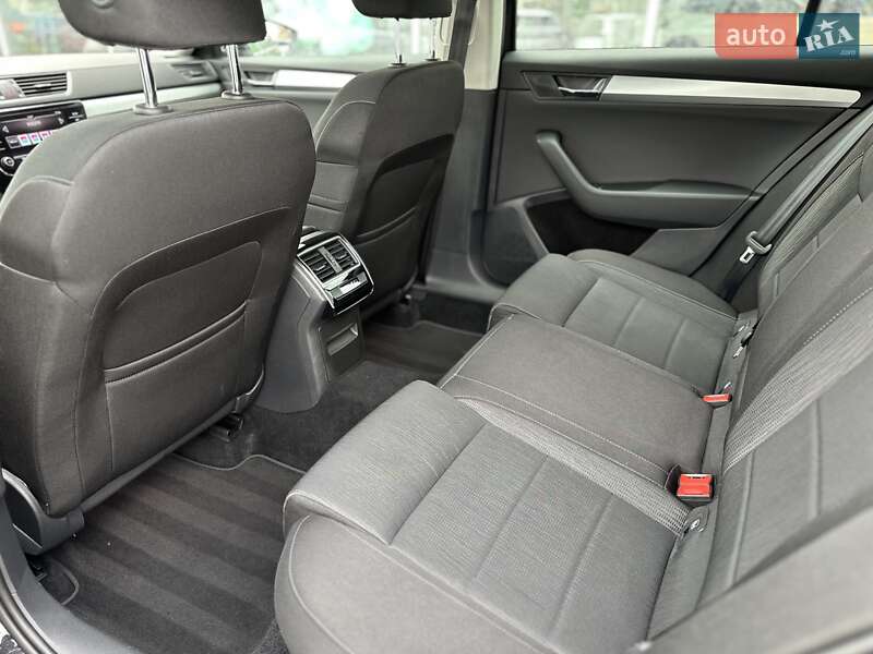 Универсал Skoda Superb 2017 в Киеве фото 16 Универсал Skoda Superb 2017 в Киеве