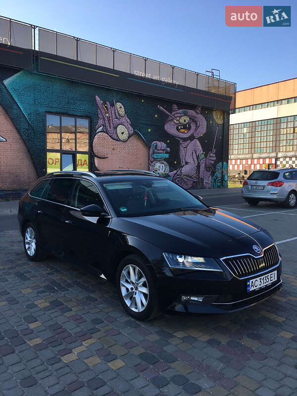 Универсал Skoda Superb 2017 в 