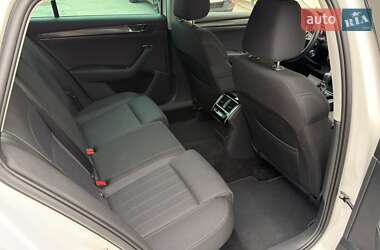 Универсал Skoda Superb 2019 в 