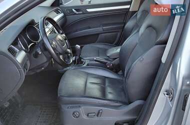 Лифтбек Skoda Superb 2011 в 