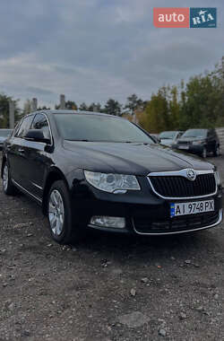 Лифтбек Skoda Superb 2013 в 