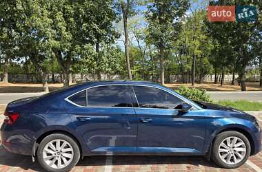 Лифтбек Skoda Superb 2021 в 