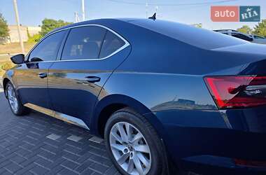 Лифтбек Skoda Superb 2021 в 