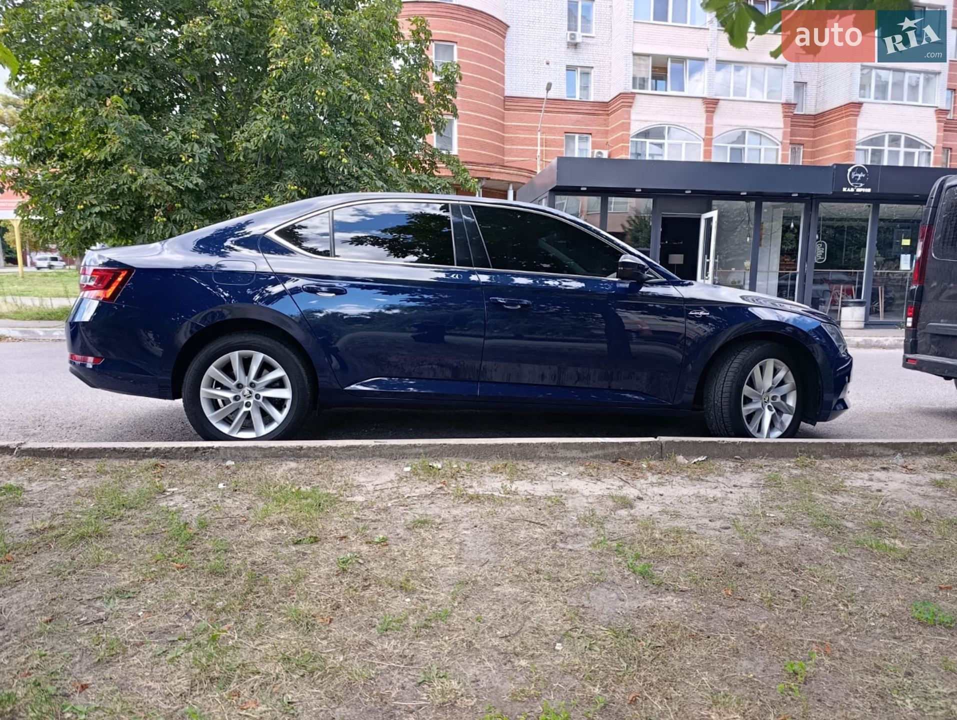 2016 Skoda Superb - мініатюра 3