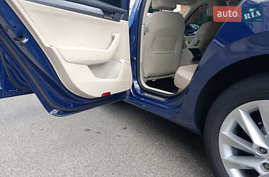 Ліфтбек Skoda Superb 2016 в  фото 9 Ліфтбек Skoda Superb 2016 в