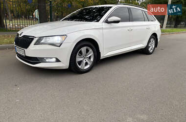 Универсал Skoda Superb 2015 в 