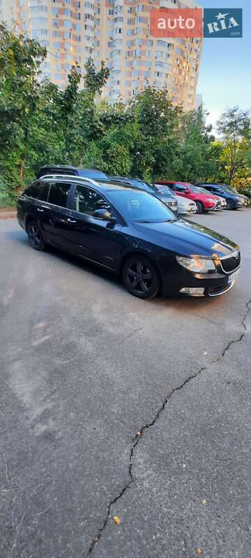 Універсал Skoda Superb 2011 в Києві