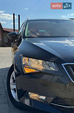 Універсал Skoda Superb 2016 в 