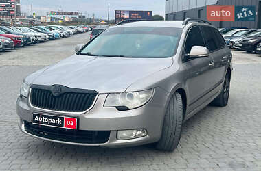 Універсал Skoda Superb 2010 в Львові