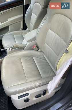 Універсал Skoda Superb 2011 в  фото 18 Універсал Skoda Superb 2011 в