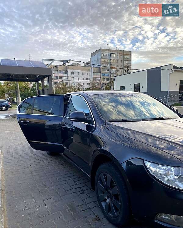 Универсал Skoda Superb 2010 в Николаеве