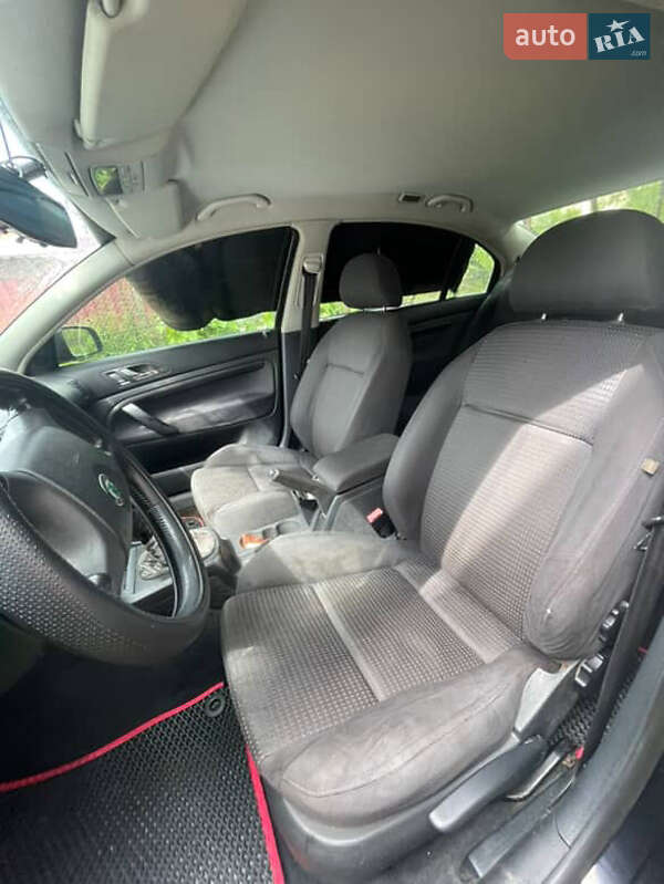 Лифтбек Skoda Superb 2006 в Мукачево