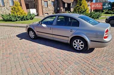 Лифтбек Skoda Superb 2007 в 