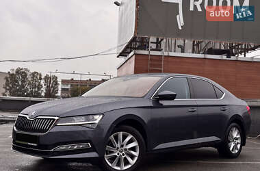 Лифтбек Skoda Superb 2020 в 