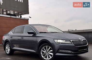 Лифтбек Skoda Superb 2020 в 
