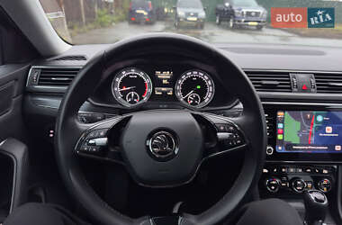 Лифтбек Skoda Superb 2020 в 