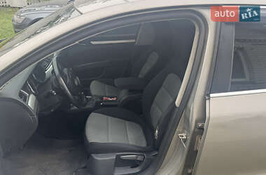 Лифтбек Skoda Superb 2011 в 