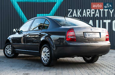 Ліфтбек Skoda Superb 2005 в 