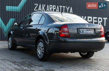 Ліфтбек Skoda Superb 2005 в 