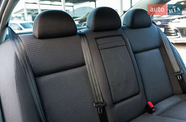 Ліфтбек Skoda Superb 2005 в 