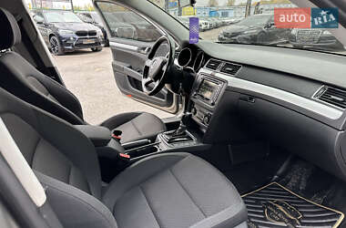 Лифтбек Skoda Superb 2014 в 