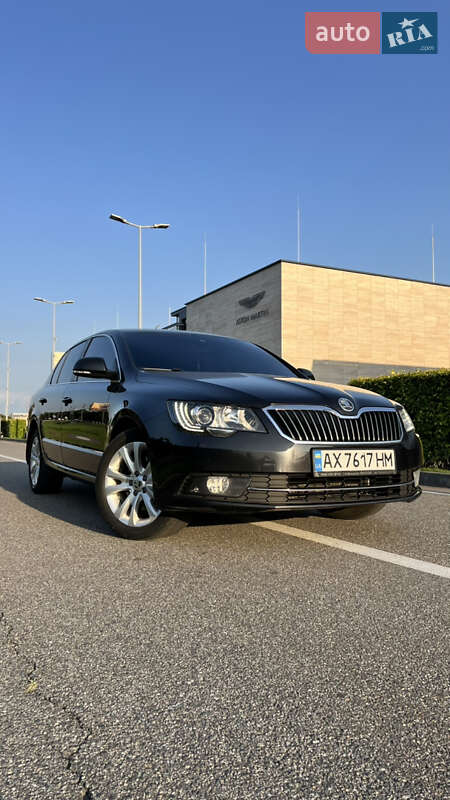 Лифтбек Skoda Superb 2013 в Киеве