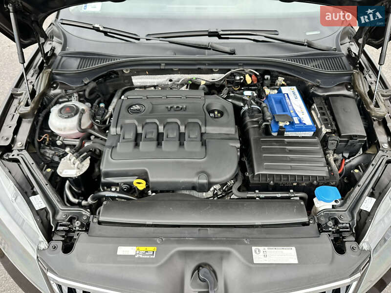 Универсал Skoda Superb 2019 в Виннице