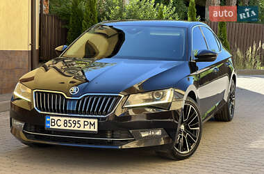 Лифтбек Skoda Superb 2017 в 