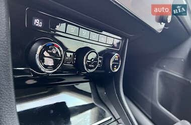 Лифтбек Skoda Superb 2017 в 