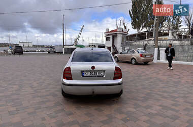 Лифтбек Skoda Superb 2004 в 