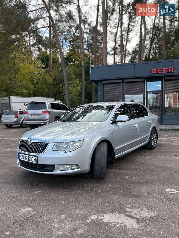 Лифтбек Skoda Superb 2010 в Нежине