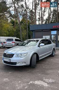 Лифтбек Skoda Superb 2010 в 
